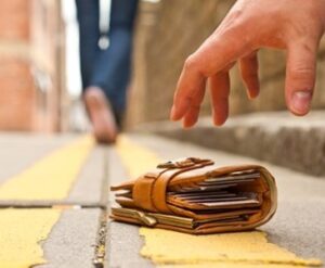 พบเงินตก หากนำส่งแล้วไม่มีเจ้าของมาเอาคืน จะเก็บไว้ใช้เองจะได้หรือไม่